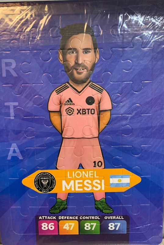 پازل ۳۵ تیکه lione messi و تخته وایت برد
